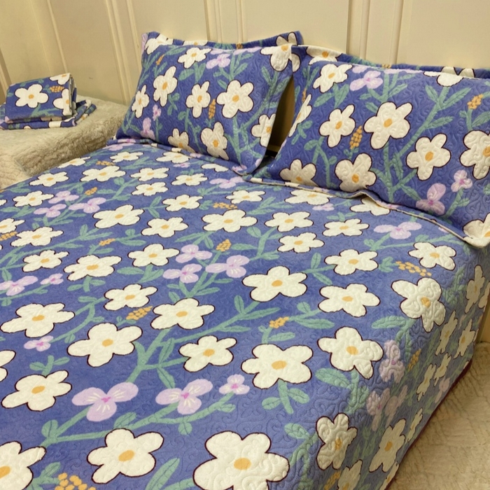 91家纺网 家纺一手货源 找家纺 梦精灵 2025新款经典款牛奶绒多功能盖毯床盖 直角-花漾