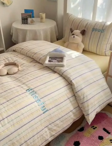 91家纺网 家纺一手货源 找家纺 丽涵家纺 2025新款色织水洗棉刺绣学生三件套 韵律-绿