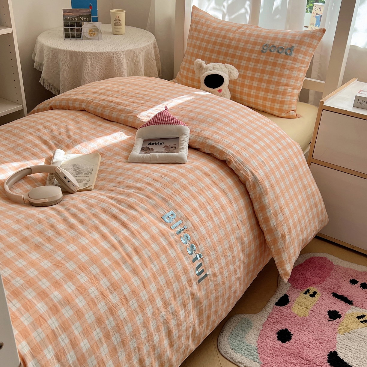 91家纺网 家纺一手货源 找家纺 丽涵家纺 2025新款色织水洗棉刺绣学生三件套 尚格-橘