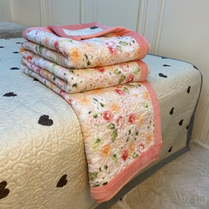 91家纺网 家纺一手货源 找家纺 （总）梦精灵 2025新款经典款牛奶绒多功能盖毯床盖