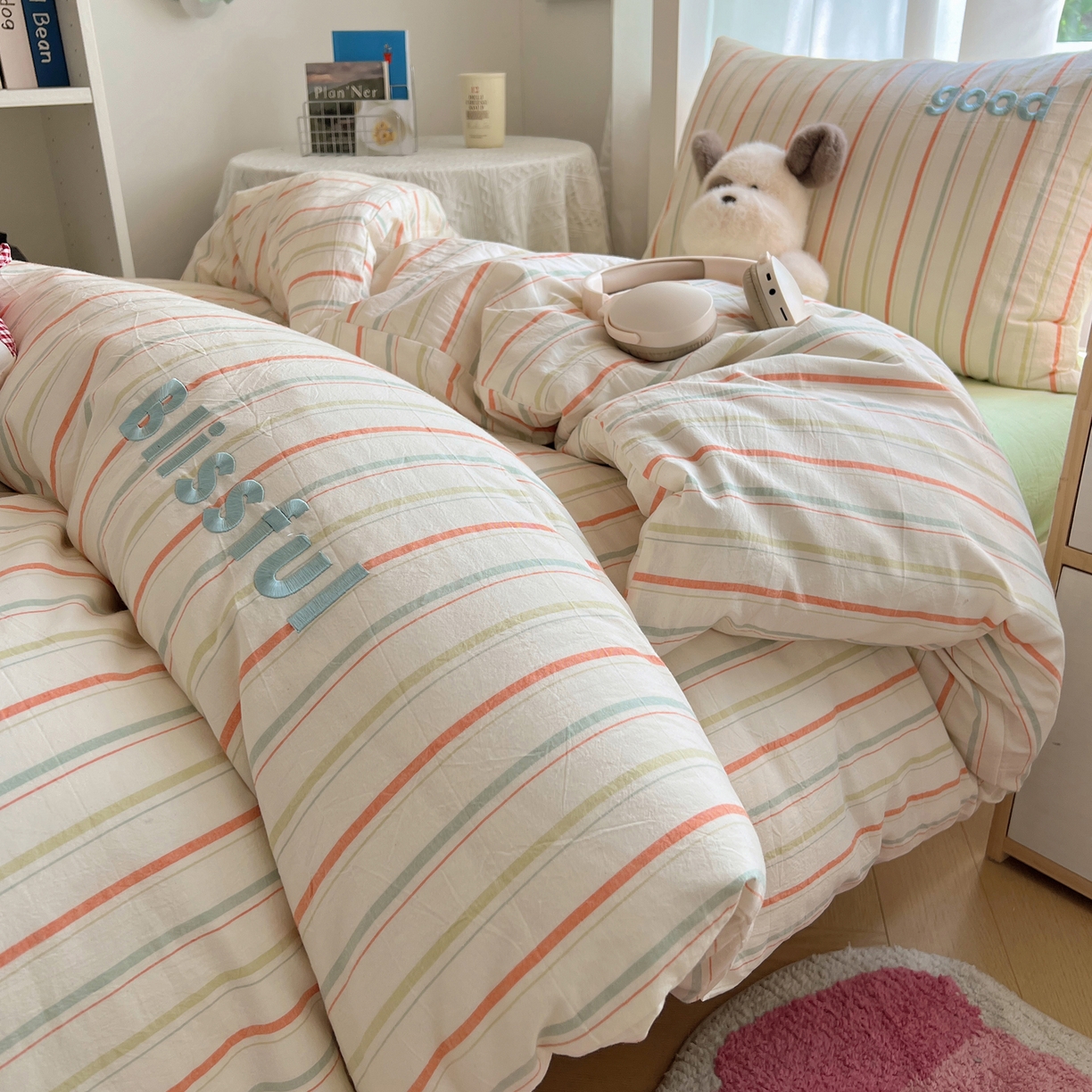 91家纺网 家纺一手货源 找家纺 丽涵家纺 2025新款色织水洗棉刺绣学生三件套 韵律-绿