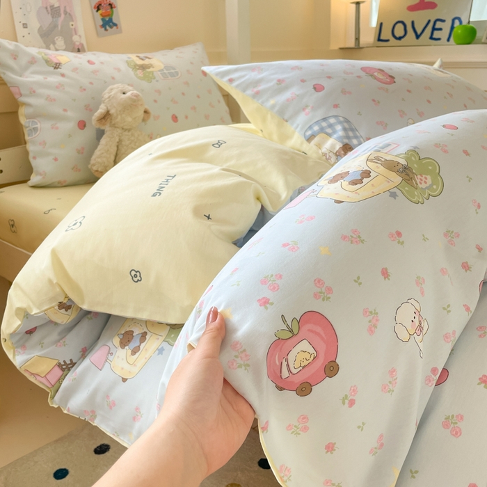 91家纺网 家纺一手货源 找家纺 吉象家纺 2025新款12868高支密全棉印花学生季三件套 爪爪会客厅