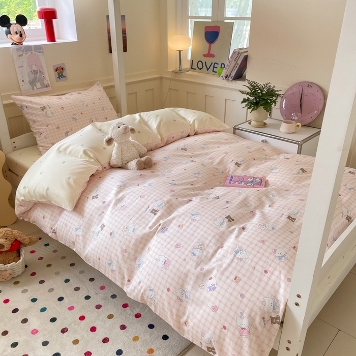 91家纺网 家纺一手货源 找家纺 吉象家纺 2025新款12868高支密全棉印花学生季三件套 甜美梦境