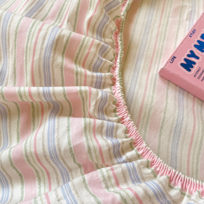 91家纺网 家纺一手货源 找家纺 吉象家纺 2025新款12868高支密全棉印花学生季三件套 甜心乐园