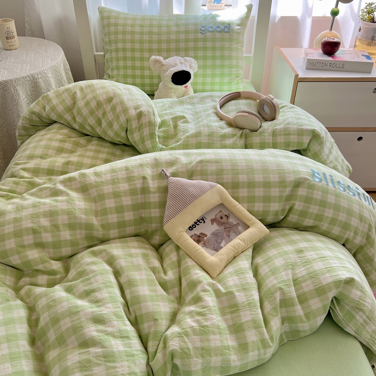 91家纺网 家纺一手货源 找家纺 丽涵家纺 2025新款色织水洗棉刺绣学生三件套 尚格-绿