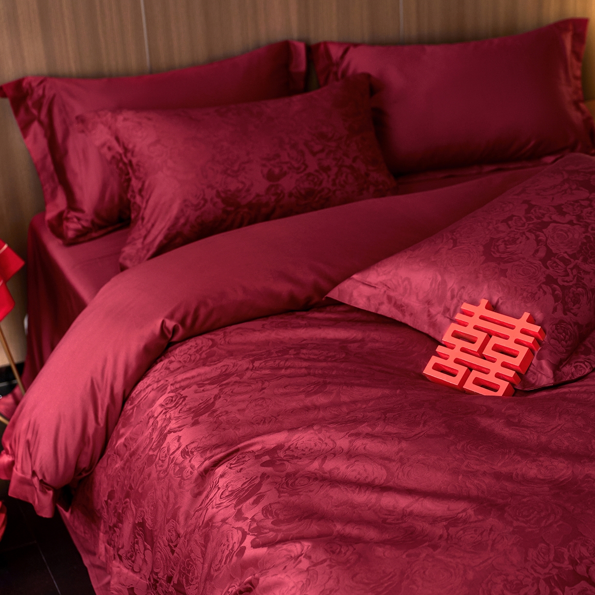 91家纺网 家纺一手货源 找家纺 轩和家居 2025新款50S长绒棉贡缎提花婚庆四件套（优惠劵之后不低于298） 吾家有喜