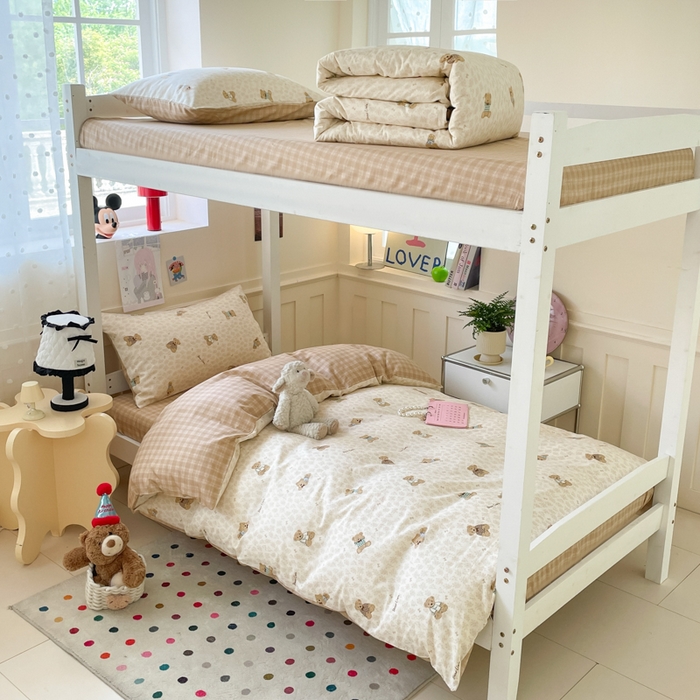 91家纺网 家纺一手货源 找家纺 吉象家纺 2025新款12868高支密全棉印花学生季三件套 小熊先生