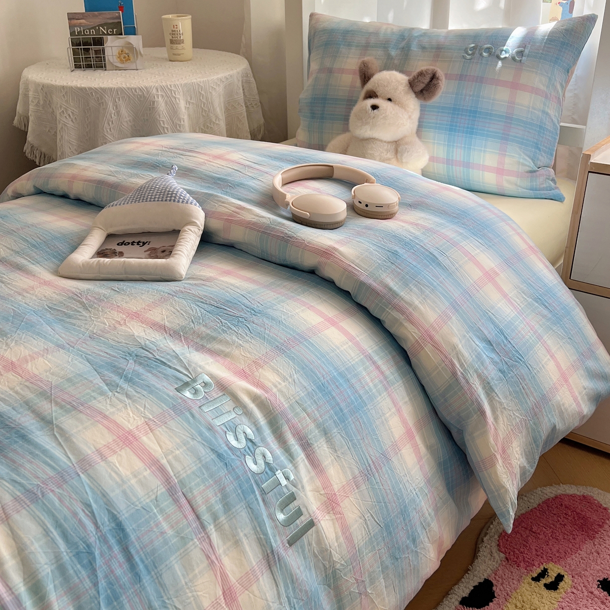 91家纺网 家纺一手货源 找家纺 丽涵家纺 2025新款色织水洗棉刺绣学生三件套 梦想-兰