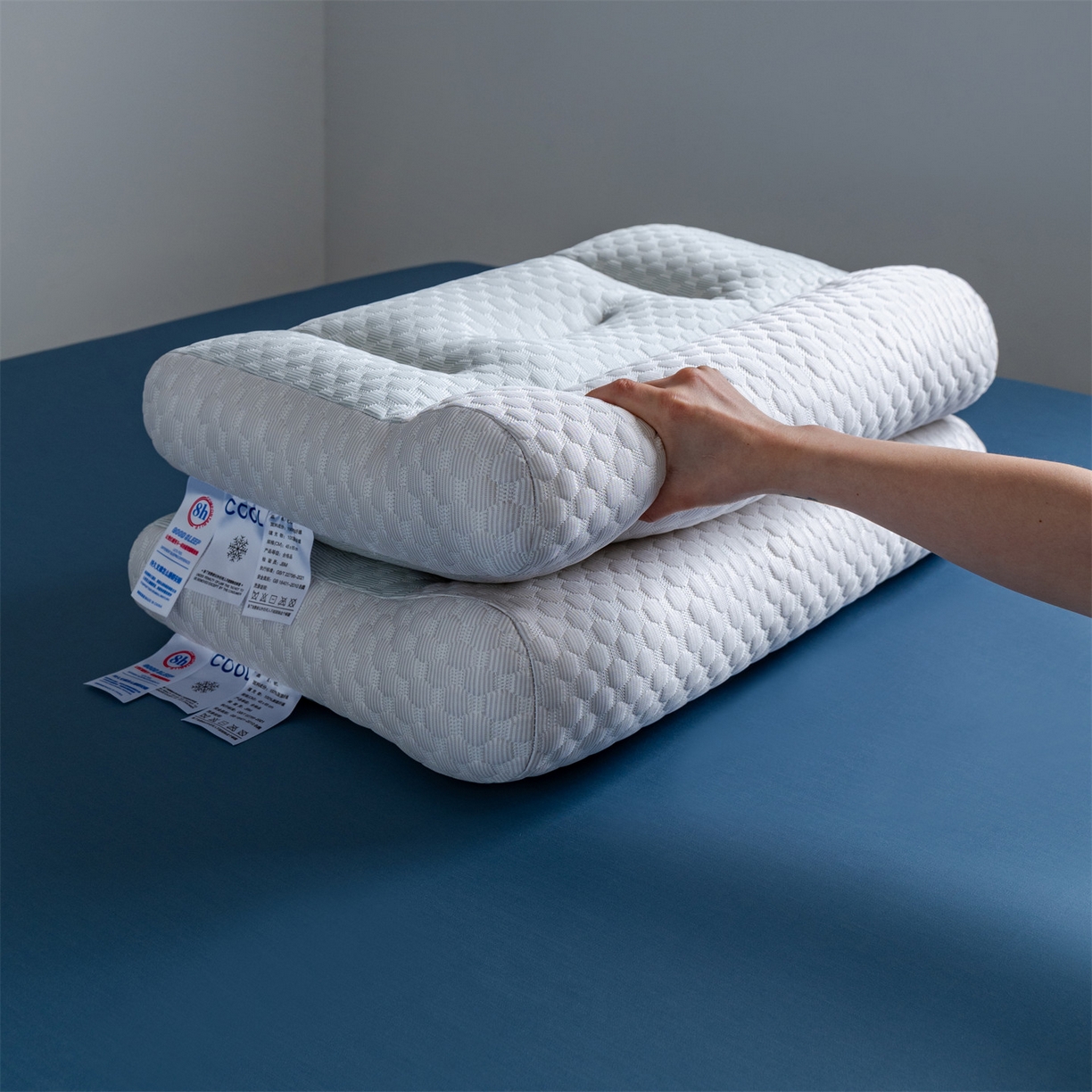 91家纺网 家纺一手货源 找家纺 （总）多品家纺 2025新款抗菌舒适冰豆豆枕芯冰丝凉感透气枕芯护颈椎助眠枕