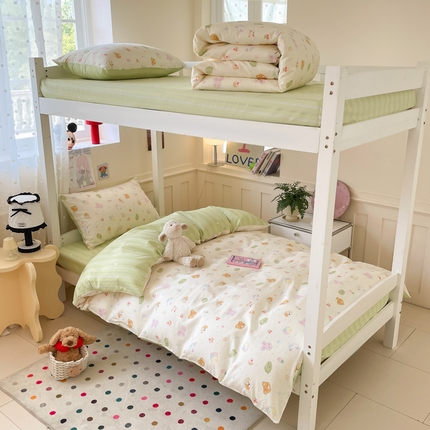 91家纺网 家纺一手货源 找家纺 吉象家纺 2025新款12868高支密全棉印花学生季三件套 彩色小萌宠