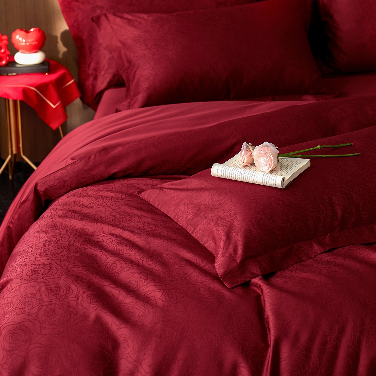 91家纺网 家纺一手货源 找家纺 轩和家居 2025新款50S长绒棉贡缎提花婚庆四件套（优惠劵之后不低于298） 钟意你