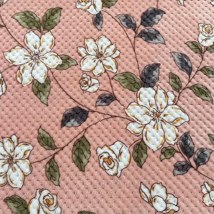 91家纺网 家纺一手货源 找家纺 梦精灵 2025新款经典款牛奶绒多功能盖毯床盖 直角-红薇