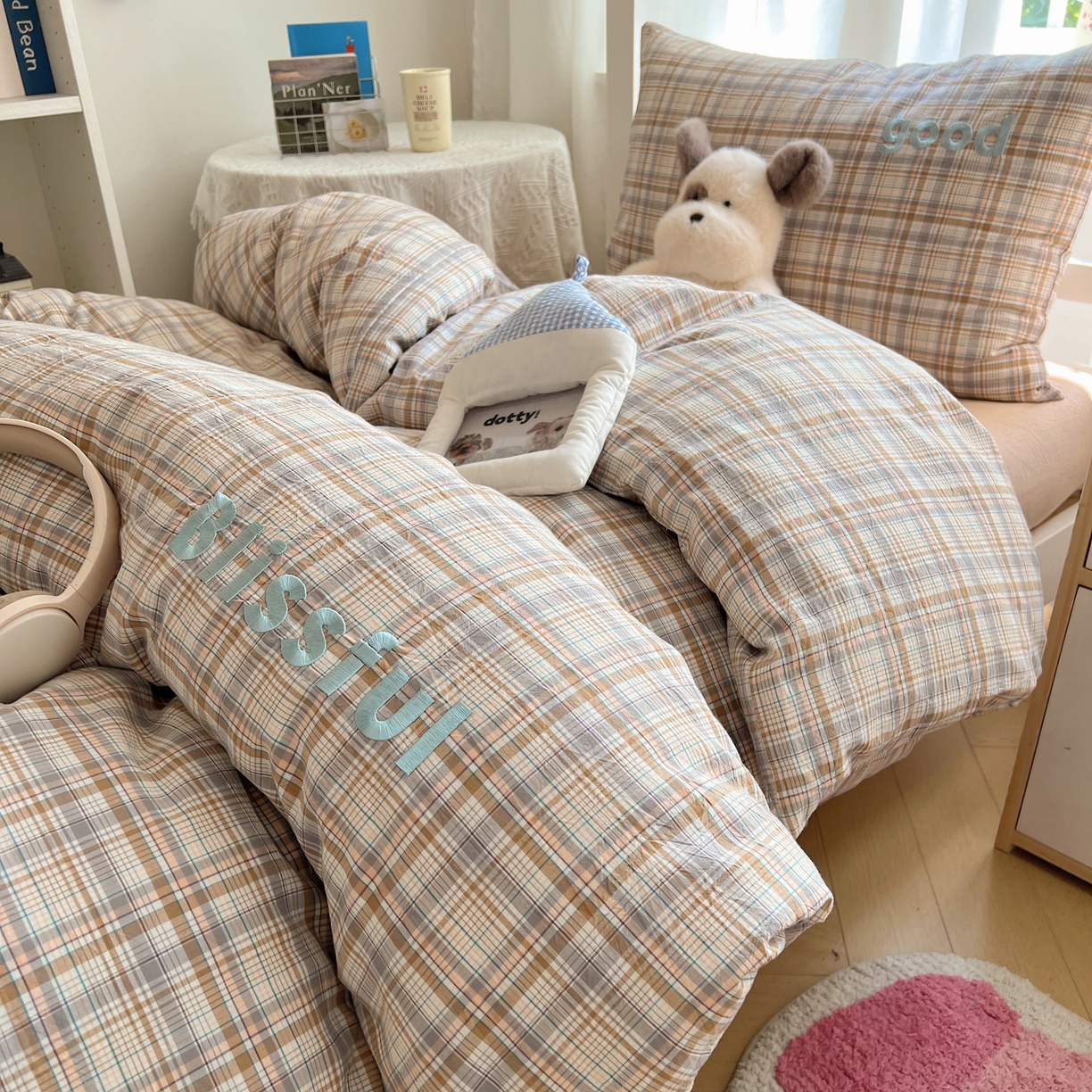 91家纺网 家纺一手货源 找家纺 丽涵家纺 2025新款色织水洗棉刺绣学生三件套 青春