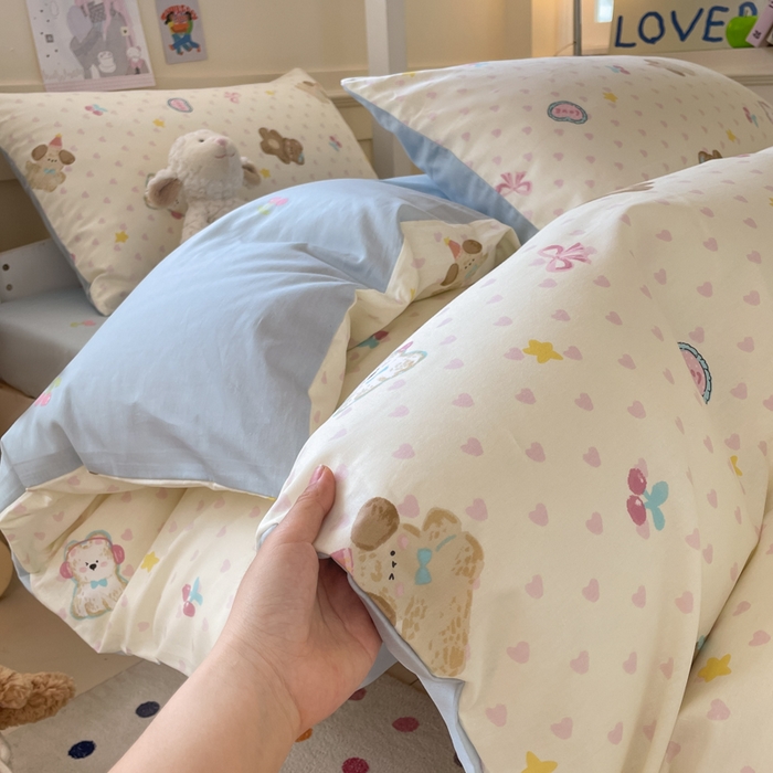 91家纺网 家纺一手货源 找家纺 吉象家纺 2025新款12868高支密全棉印花学生季三件套 奶油甜心熊