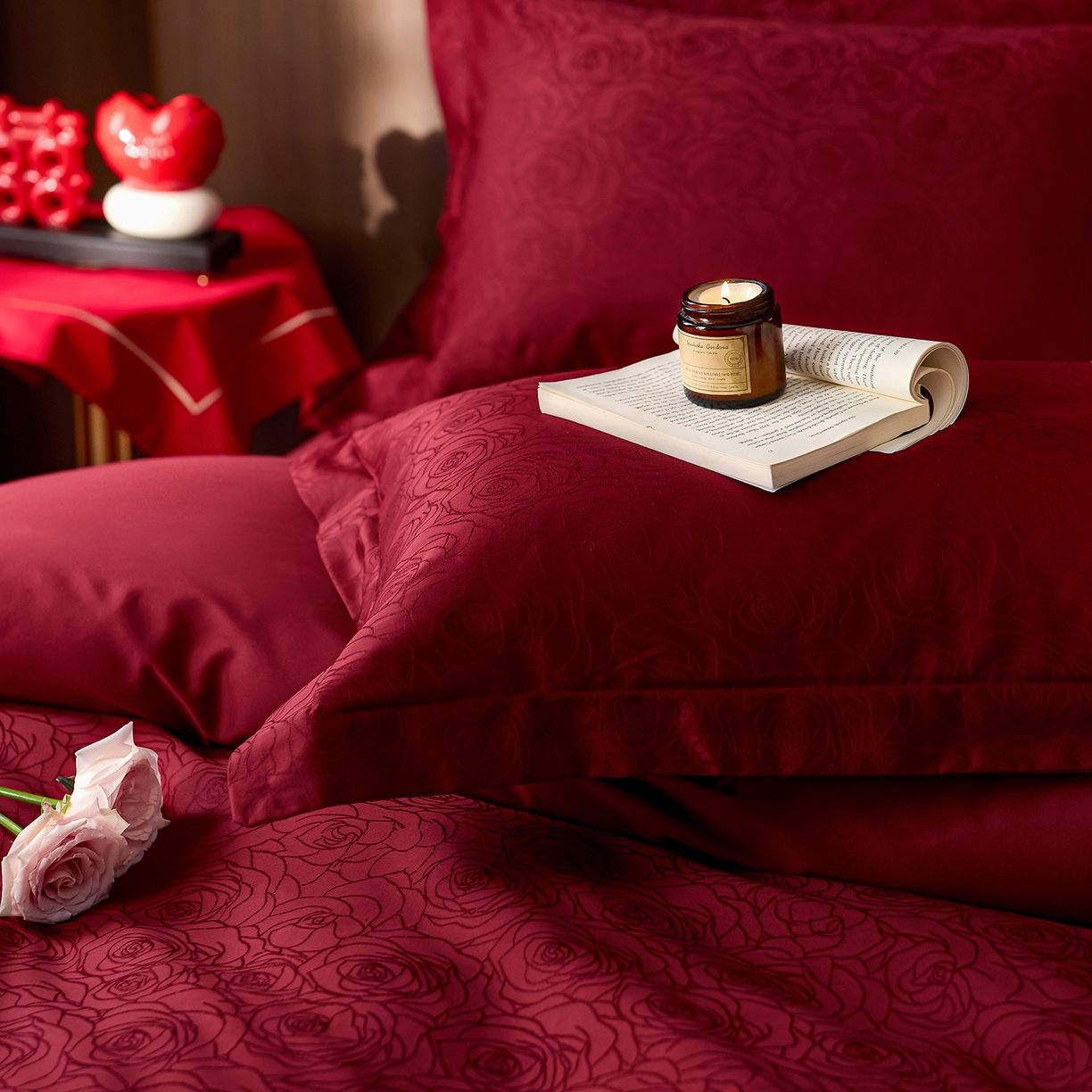 91家纺网 家纺一手货源 找家纺 轩和家居 2025新款50S长绒棉贡缎提花婚庆四件套（优惠劵之后不低于298） 钟意你