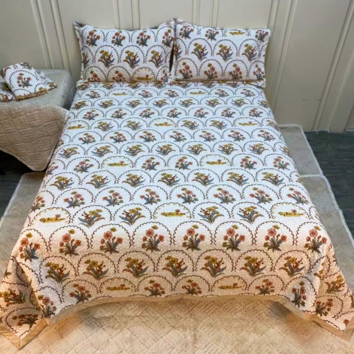 91家纺网 家纺一手货源 找家纺 梦精灵 2025新款经典款牛奶绒多功能盖毯床盖 直角-花精灵白