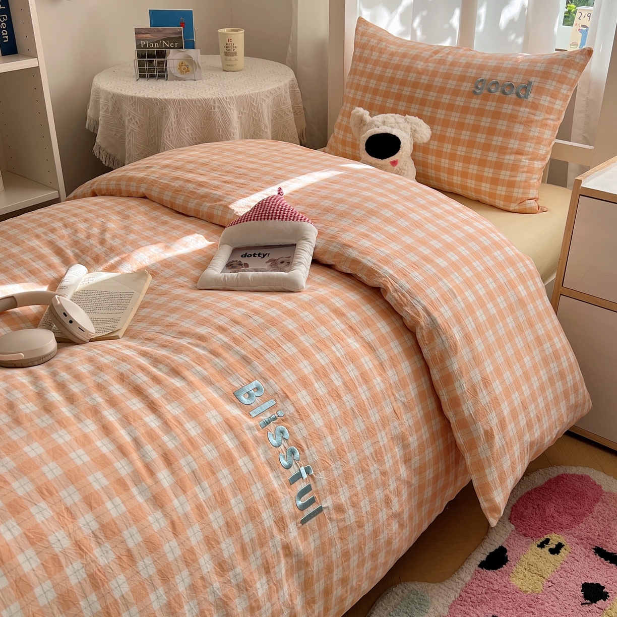 91家纺网 家纺一手货源 找家纺 丽涵家纺 2025新款色织水洗棉刺绣学生三件套 尚格-橘