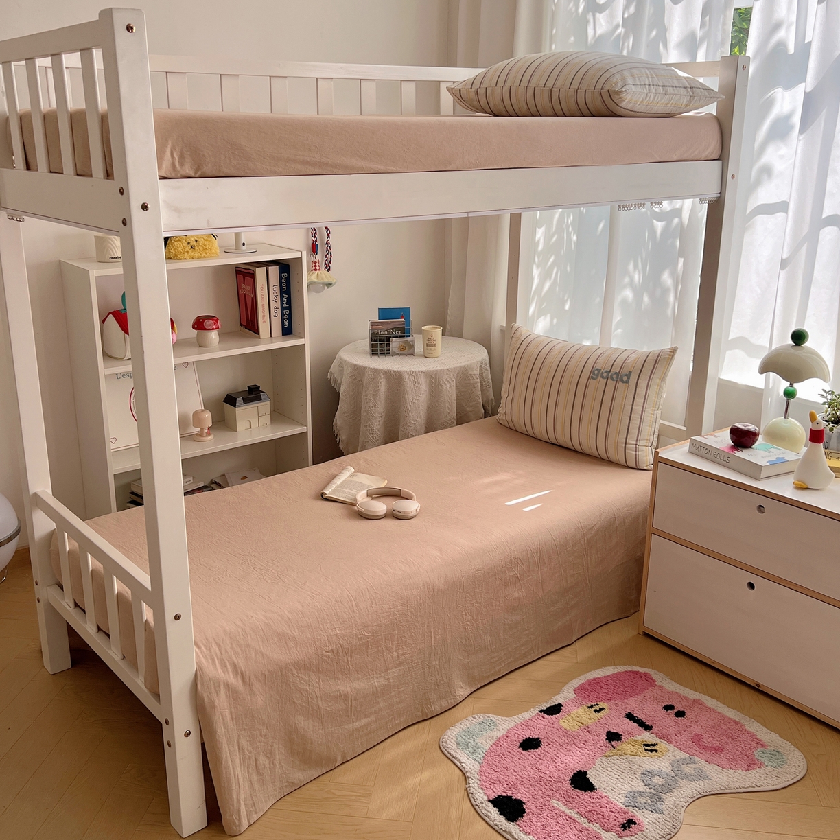 91家纺网 家纺一手货源 找家纺 丽涵家纺 2025新款色织水洗棉刺绣学生三件套 韵律-咖