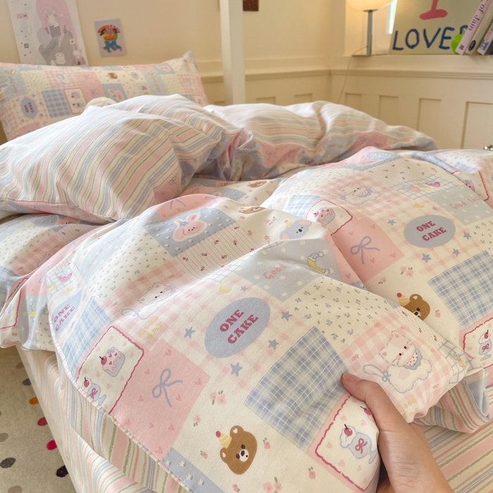 91家纺网 家纺一手货源 找家纺 吉象家纺 2025新款12868高支密全棉印花学生季三件套 甜心乐园