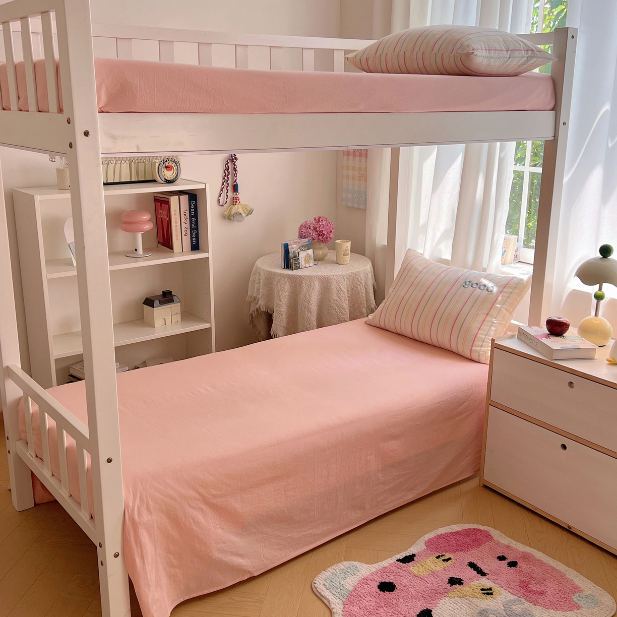 91家纺网 家纺一手货源 找家纺 丽涵家纺 2025新款色织水洗棉刺绣学生三件套 韵律-粉