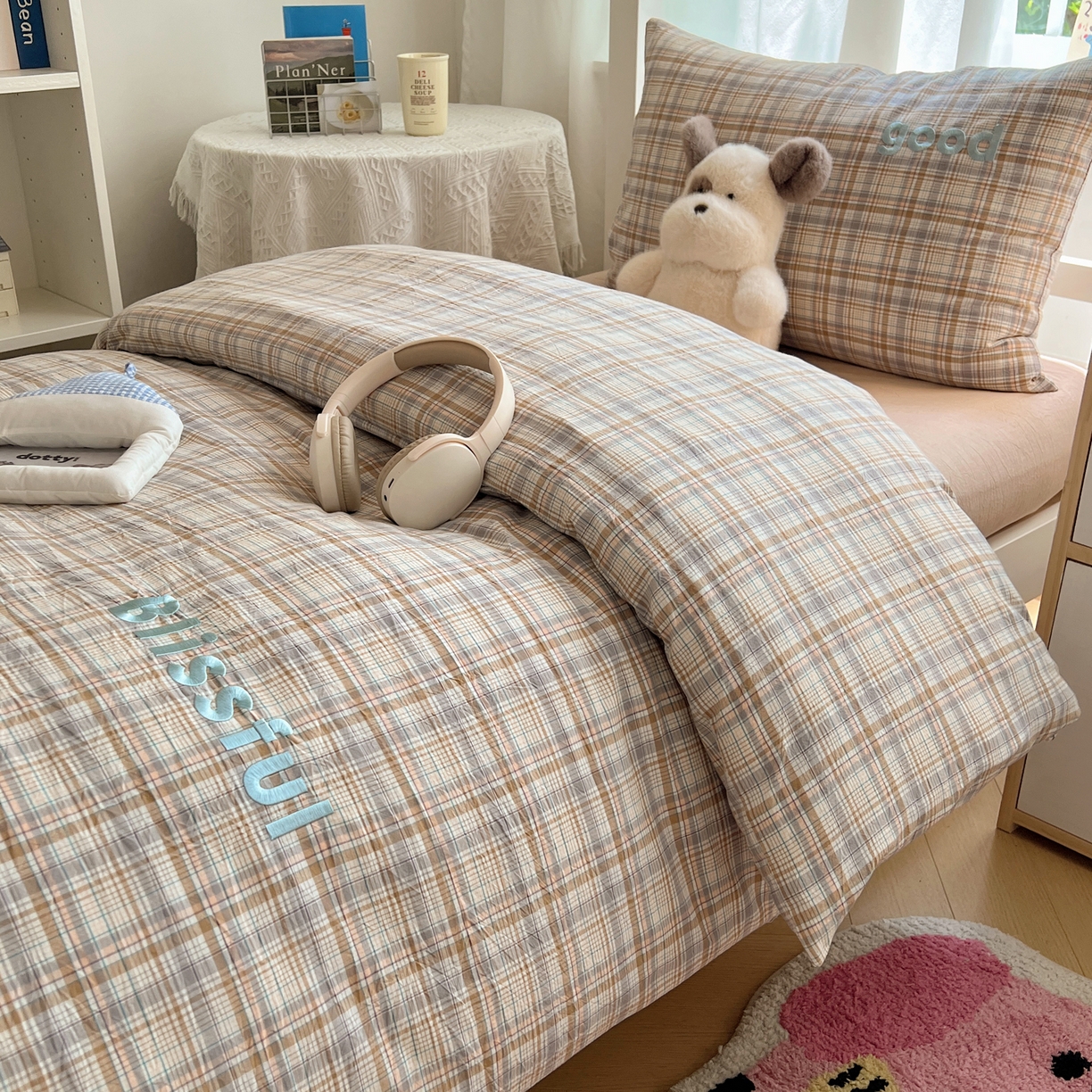 91家纺网 家纺一手货源 找家纺 丽涵家纺 2025新款色织水洗棉刺绣学生三件套 青春