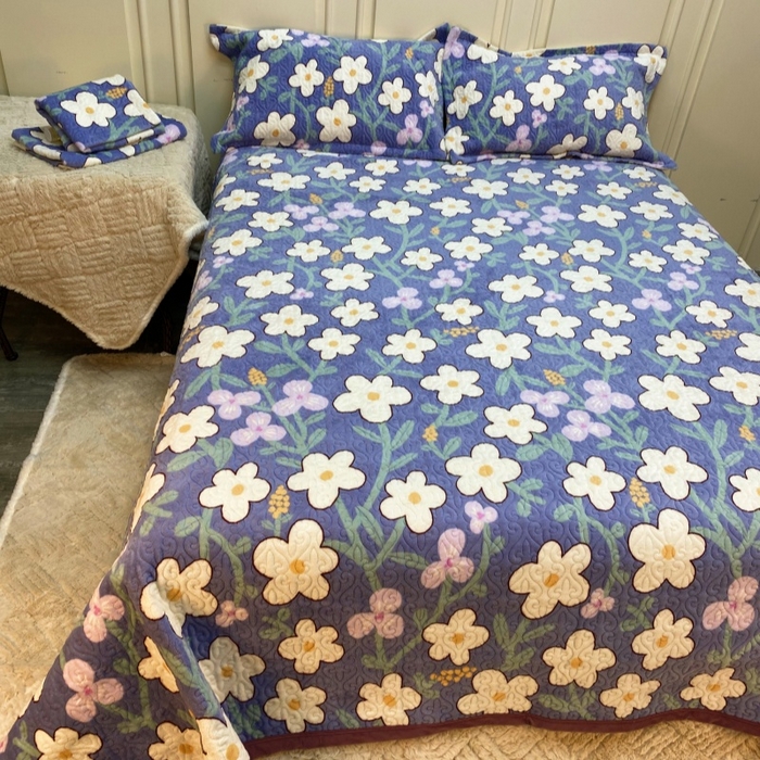 91家纺网 家纺一手货源 找家纺 梦精灵 2025新款经典款牛奶绒多功能盖毯床盖 直角-花漾