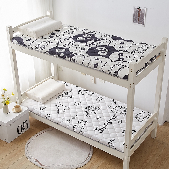 91家纺网 家纺一手货源 找家纺 暖季家纺 2025新款磨毛印花亲肤学生床垫 煤球精灵