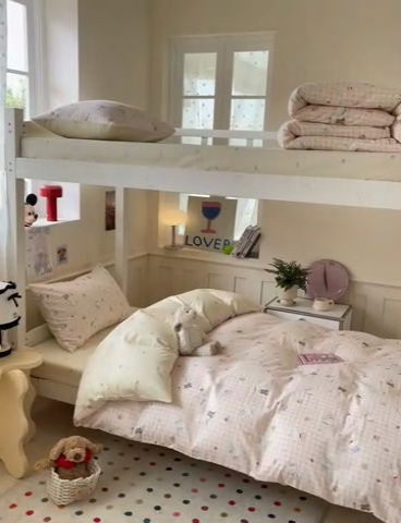 91家纺网 家纺一手货源 找家纺 吉象家纺 2025新款12868高支密全棉印花学生季三件套 甜美梦境