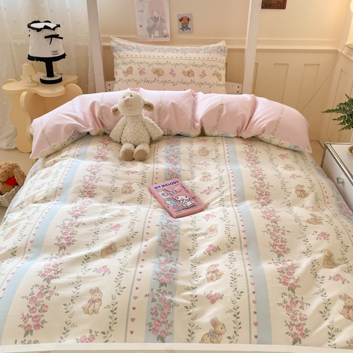 91家纺网 家纺一手货源 找家纺 吉象家纺 2025新款12868高支密全棉印花学生季三件套 碎花小兔