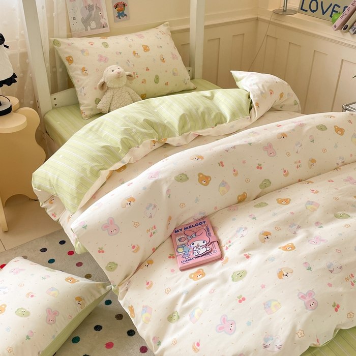 91家纺网 家纺一手货源 找家纺 吉象家纺 2025新款12868高支密全棉印花学生季三件套 彩色小萌宠