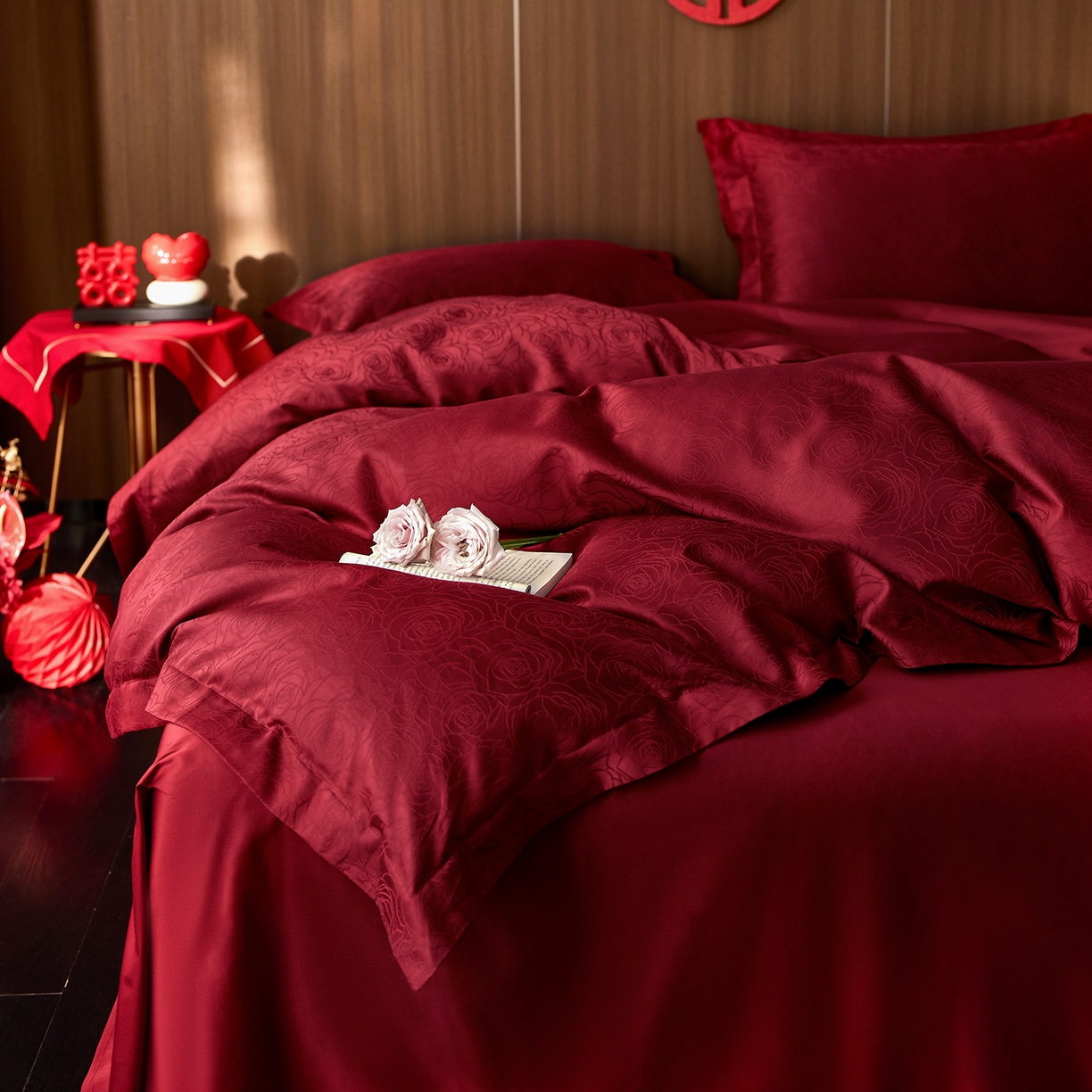 91家纺网 家纺一手货源 找家纺 轩和家居 2025新款50S长绒棉贡缎提花婚庆四件套（优惠劵之后不低于298） 钟意你