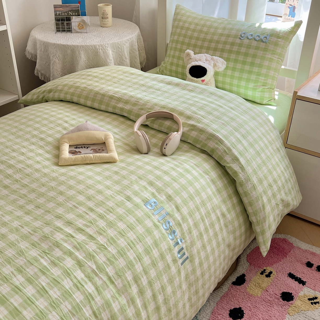 91家纺网 家纺一手货源 找家纺 丽涵家纺 2025新款色织水洗棉刺绣学生三件套 尚格-绿