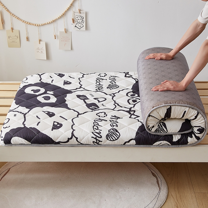 91家纺网 家纺一手货源 找家纺 暖季家纺 2025新款磨毛印花亲肤学生床垫 煤球精灵