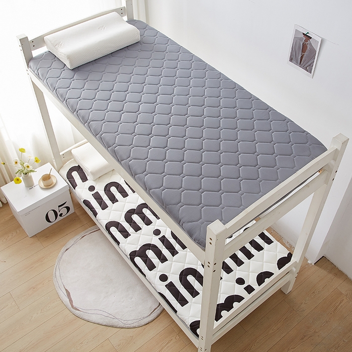 91家纺网 家纺一手货源 找家纺 暖季家纺 2025新款磨毛印花亲肤学生床垫 高级灰