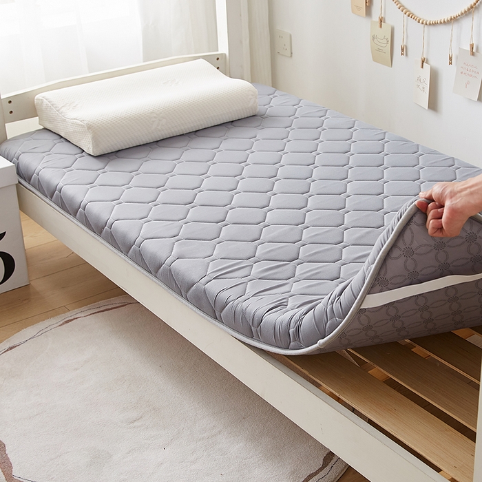 91家纺网 家纺一手货源 找家纺 暖季家纺 2025新款磨毛印花亲肤学生床垫 高级灰