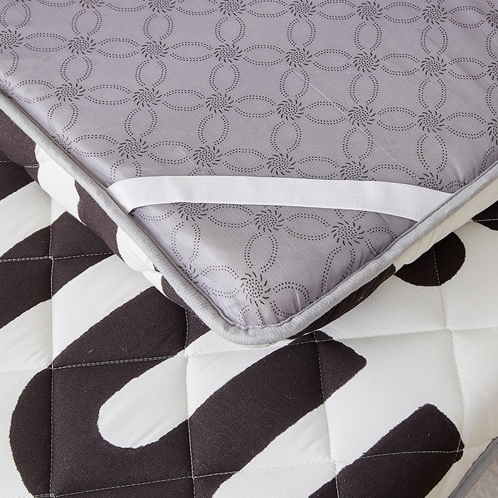 91家纺网 家纺一手货源 找家纺 暖季家纺 2025新款磨毛印花亲肤学生床垫 克里斯丁黑