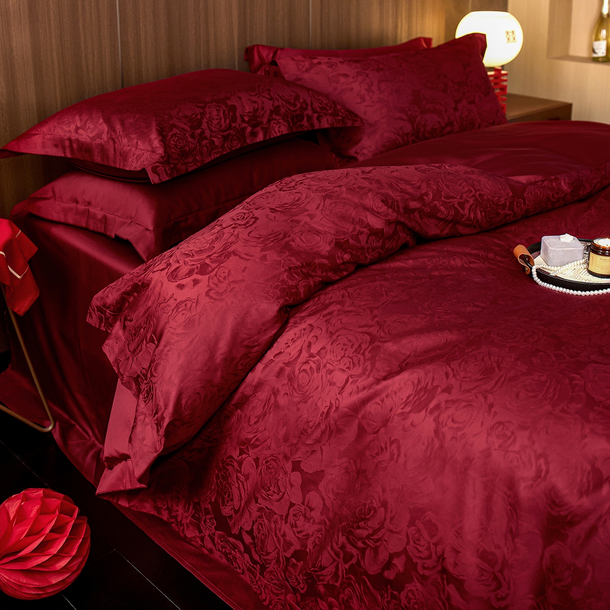 91家纺网 家纺一手货源 找家纺 轩和家居 2025新款50S长绒棉贡缎提花婚庆四件套（优惠劵之后不低于298） 吾家有喜