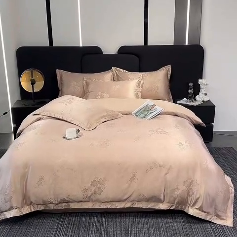 91家纺网 家纺一手货源 找家纺 世爵 2025新款水洗天丝提花锦缎四件套 素茶咖