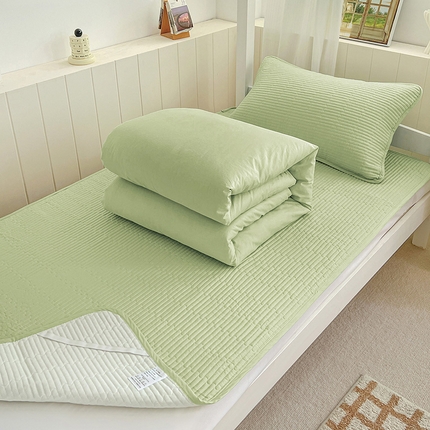 91家纺网 家纺一手货源 找家纺 （总）漫时光 2025新款学生床纯棉素色床盖夹棉床笠 三件套