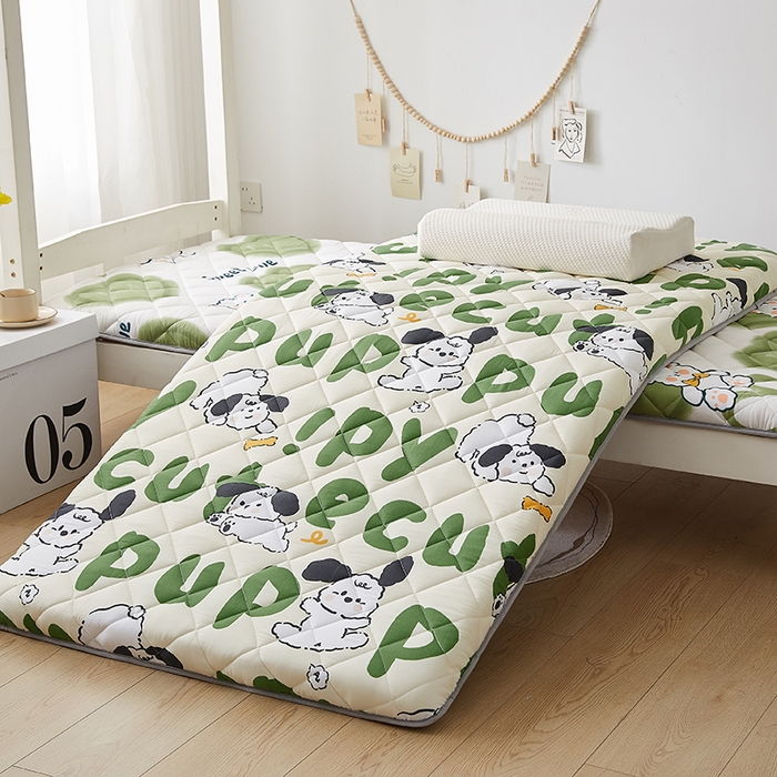 91家纺网 家纺一手货源 找家纺 暖季家纺 2025新款磨毛印花亲肤学生床垫 快乐萌犬