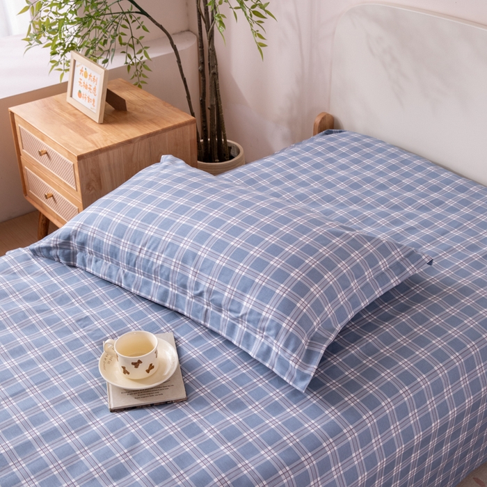 91家纺网 家纺一手货源 找家纺 凌云家纺 2025新款A类13372全棉小清新印花信封枕套 麦田蓝