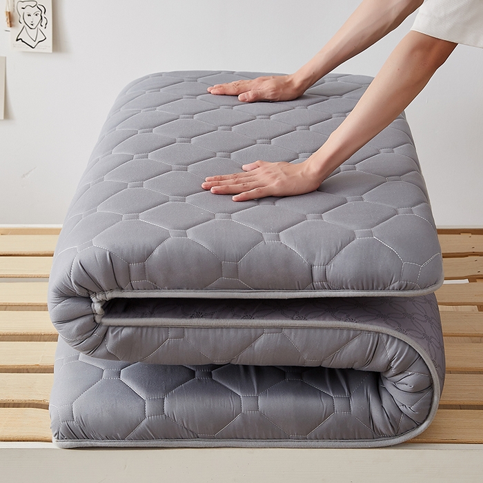 91家纺网 家纺一手货源 找家纺 暖季家纺 2025新款磨毛印花亲肤学生床垫 高级灰