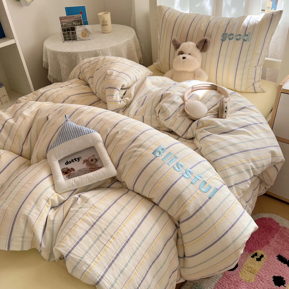 91家纺网 家纺一手货源 找家纺 丽涵家纺 2025新款色织水洗棉刺绣学生三件套 韵律-紫