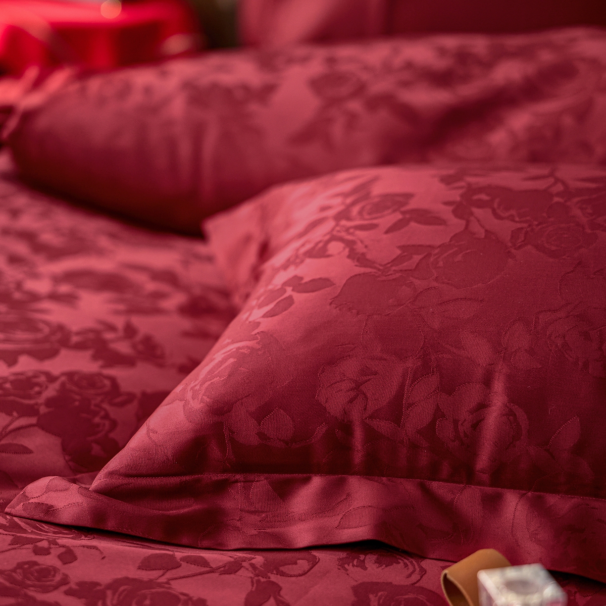 91家纺网 家纺一手货源 找家纺 （总）轩和家居 2025新款50S长绒棉贡缎提花婚庆四件套（优惠劵之后不低于298）