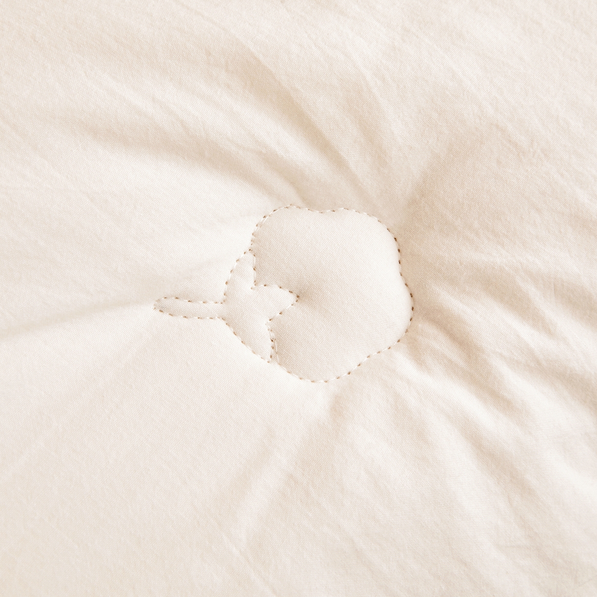 91家纺网 家纺一手货源 找家纺 （总）熙宴家纺 2025新款水洗棉100%新疆棉花被学生床--月光白