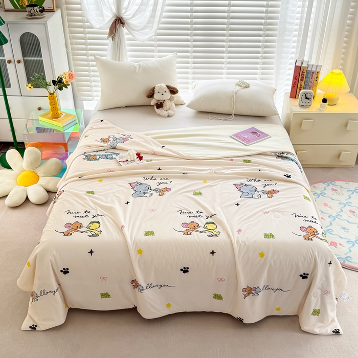 91家纺网 家纺一手货源 找家纺 彩象树家纺 2025新款猫和老鼠系列凉感夏被被子被芯 奇妙瞬间