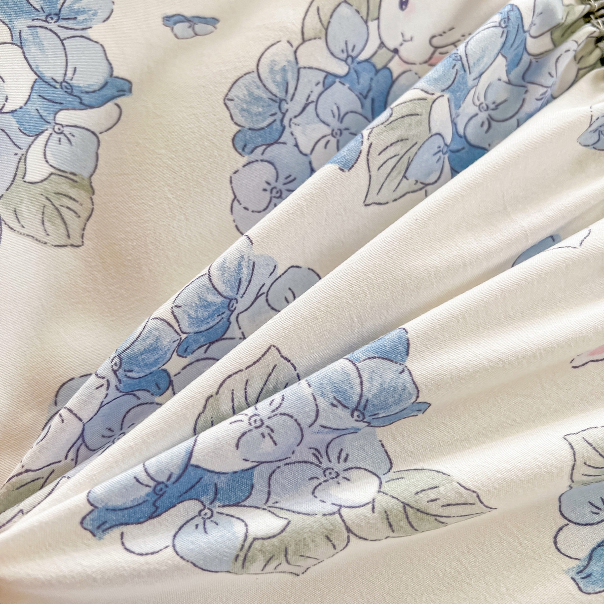 91家纺网 家纺一手货源 找家纺 眠势力 2025新款韩版花边夹棉床笠单件公主风四季款床垫保护套床罩 兰花兔