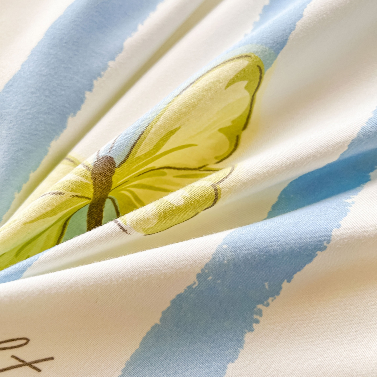 91家纺网 家纺一手货源 找家纺 眠势力 2025新款韩版花边夹棉床笠单件公主风四季款床垫保护套床罩 花蝴蝶