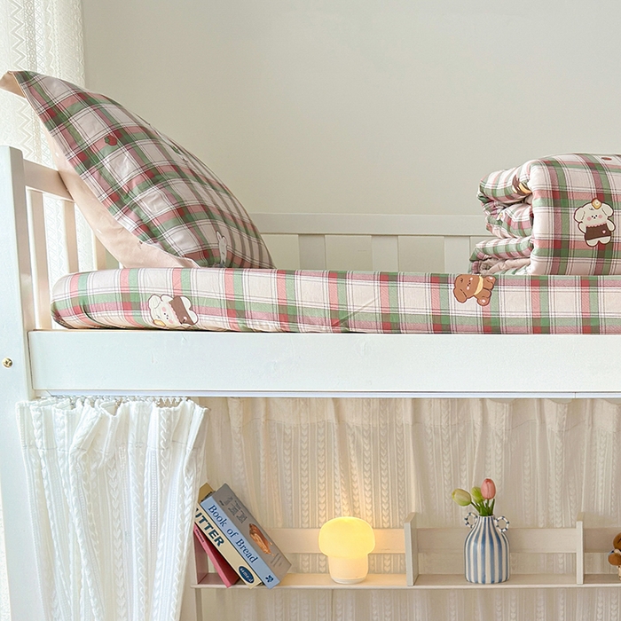 91家纺网 家纺一手货源 找家纺 拾物记 2025新款A类棉学生床笠第二批 可可布蕾