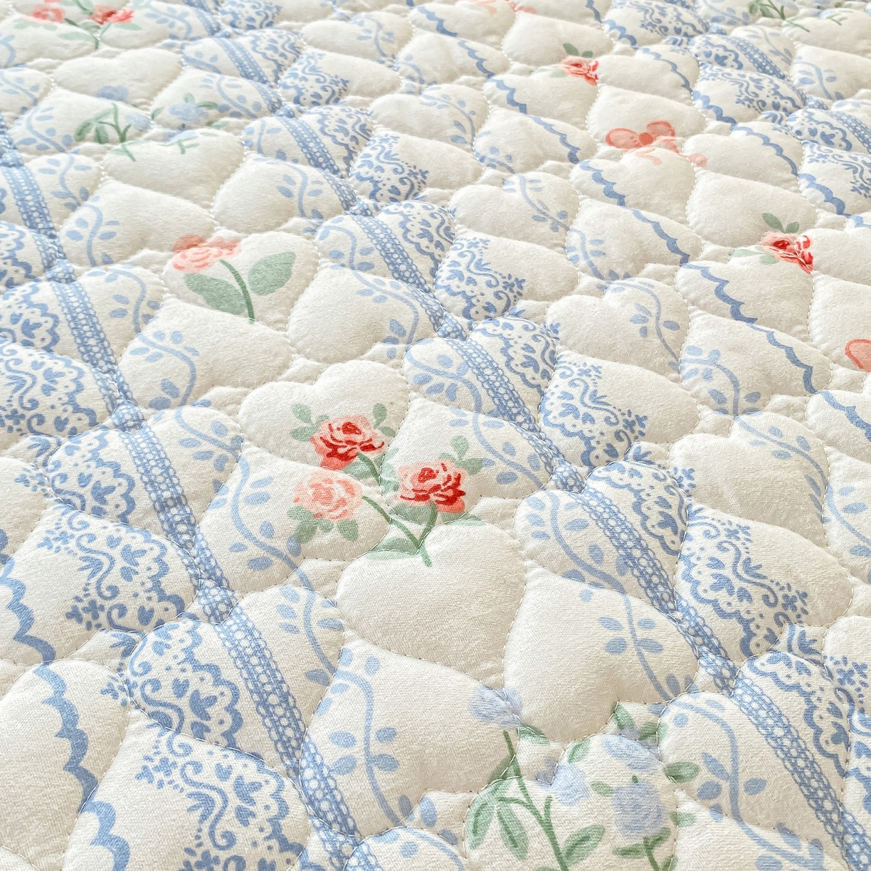 91家纺网 家纺一手货源 找家纺 眠势力 2025新款韩版花边夹棉床笠单件公主风四季款床垫保护套床罩 蓝莓芝士